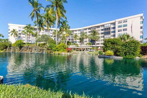 Exterior - Siesta Key Sunset Views - 5th Floor Condo Harbor Towers (Siesta Key)