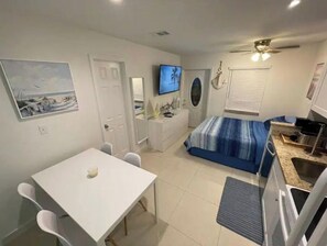 1 bedroom, WiFi, bed sheets - ★Aqua Studio ★5 min to Beach ★ (Fort Lauderdale)