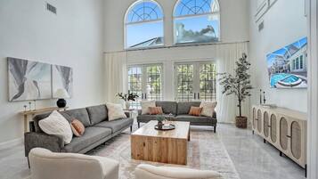 スマートテレビ、暖炉