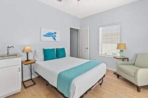5 bedrooms, WiFi, bed sheets