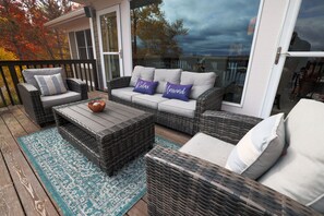 Property grounds - Luxury Lakefront Retreat, Hot Tub, Game Room, Views (Nisswa)