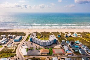 On the beach - Sandcastle Condominiums Unit 231 (Port Aransas)