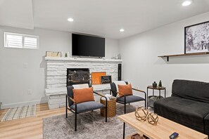 Smart TV, music library