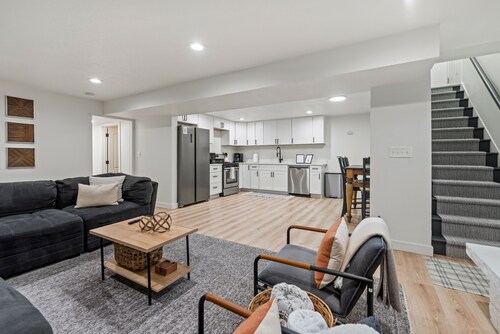 Comfortable stay near Park City & Midway! Easy Access, Keyless entry!