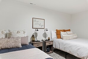 2 chambres, lit parapluie, Wi-Fi gratuit, draps fournis