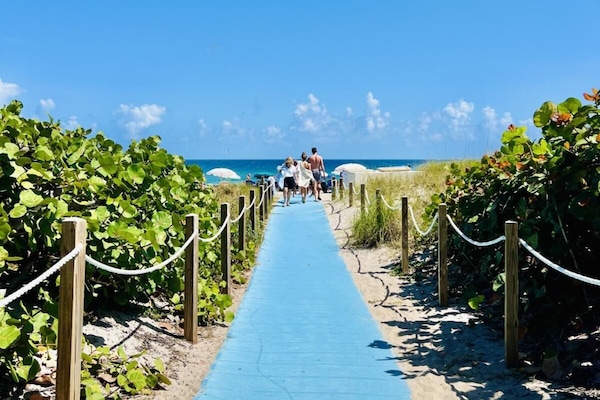 Sun-loungers, beach towels