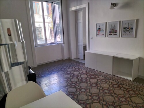 Large and very central apartment just renovated