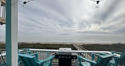 Beachfront Retreat. 3 steps to walkover! Bathrooms Remodeled