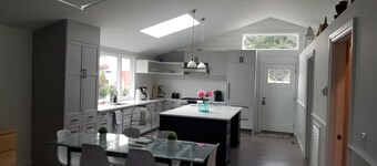 Immaculate Waterfront 2 bedroom! 
