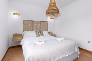 2 makuuhuonetta, silitysrauta/-lauta, Wi-Fi, vuodevaatteet