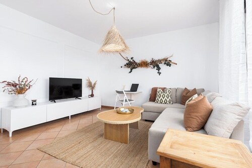 Home2Book Casa Calma