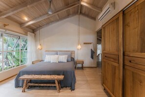 3 bedrooms, in-room safe, desk, iron/ironing board - Beachfront Designer Villa Steps to the Beach • Private Pool (Puntarenas Santa Teresa)