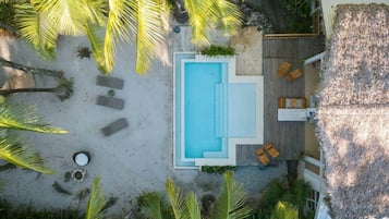 Una piscina a sfioro