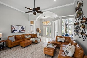 TV, caminetto, impianto stereo, studio