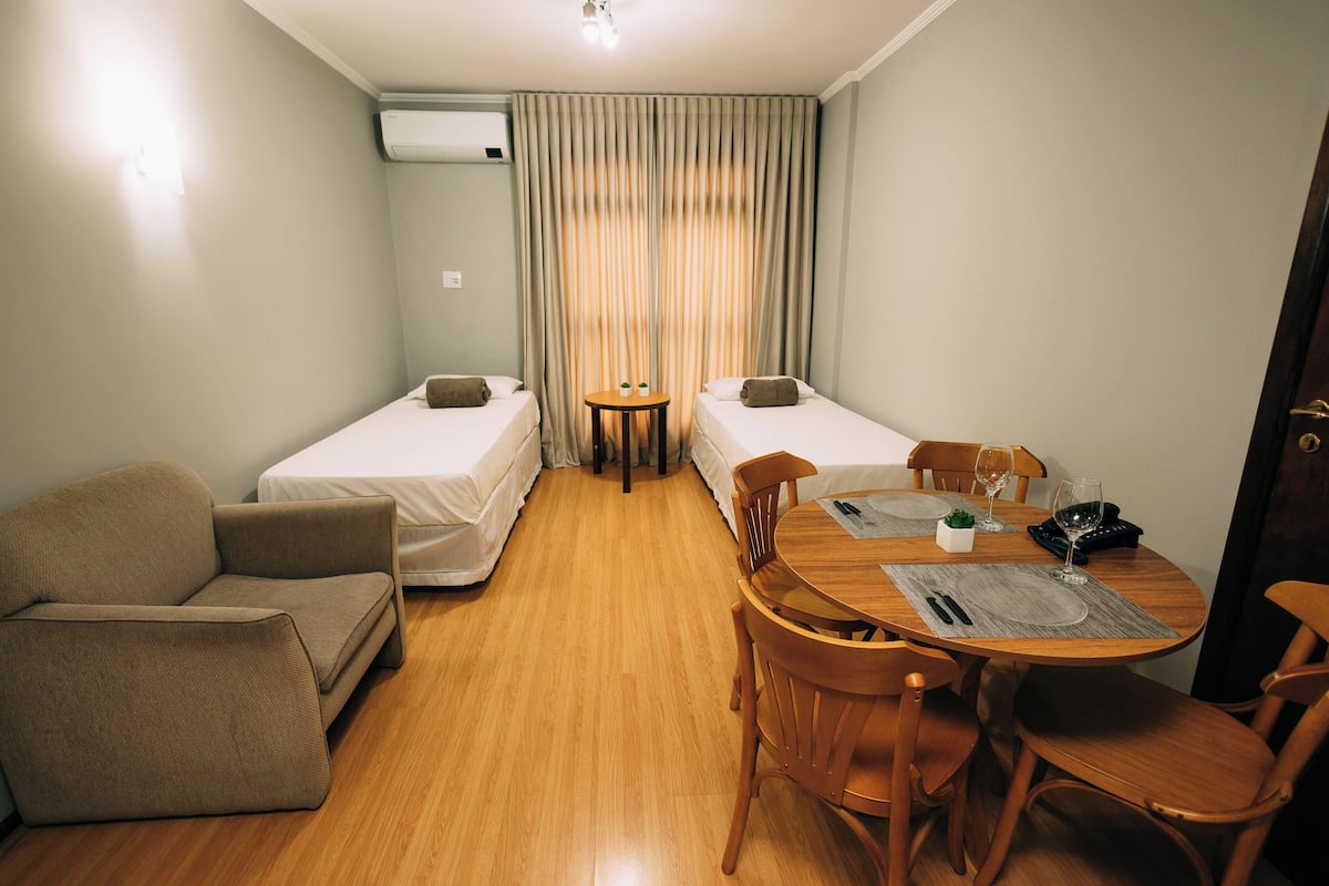 TV LED 39 polegadas com canais a cabo