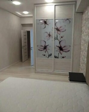 2 habitaciones, escritorio, wifi gratis y ropa de cama 