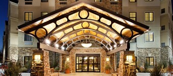 Free Parking & Wi-Fi + Shared Indoor Pool
