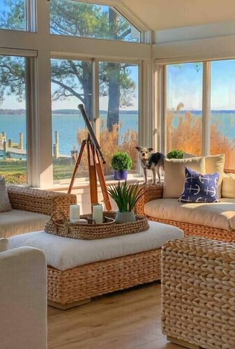 Private Peninsula Estate, Pool Houses, Crab Shack