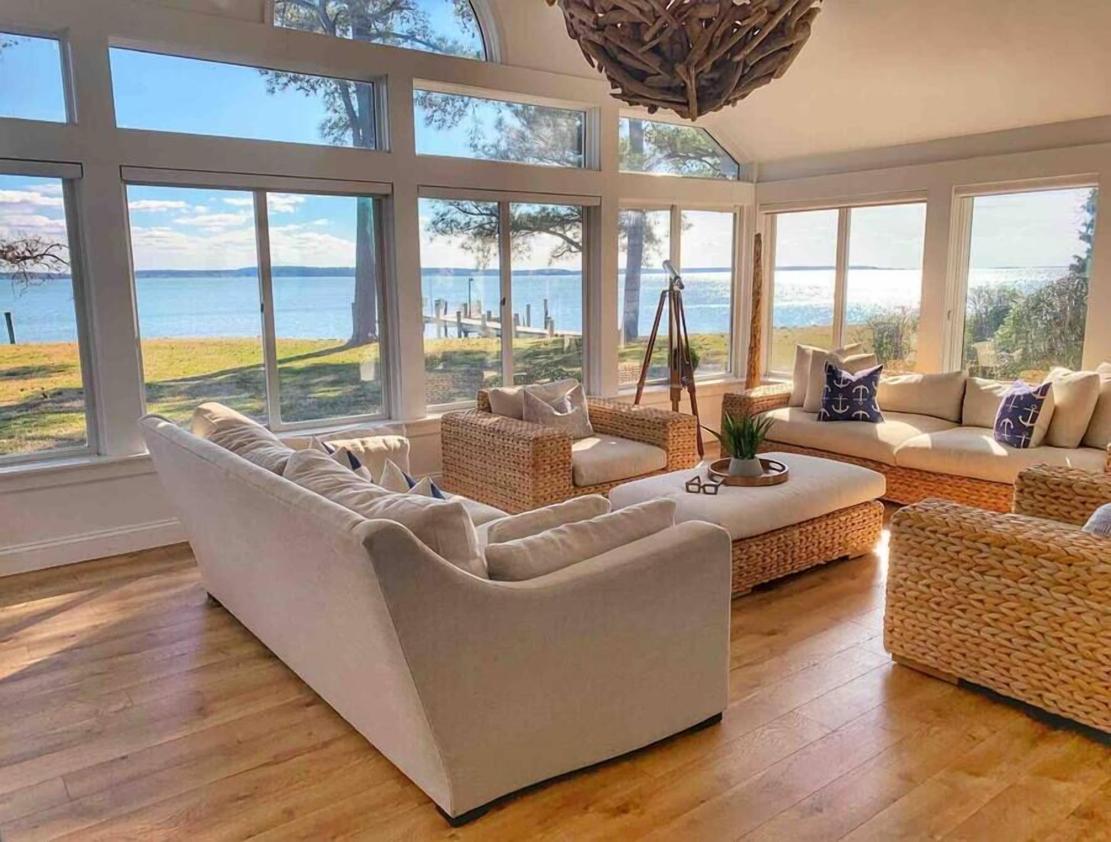 TV, fireplace, video games, DVD player