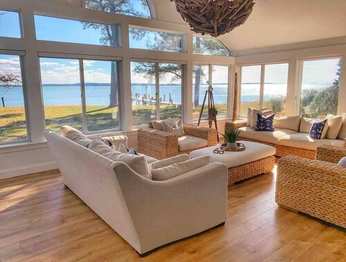 Breathtaking Waterfront Estate