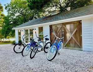 Property grounds - Thorneton Point Estate (Easton)