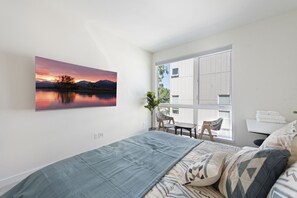 3 bedrooms, desk, free WiFi, bed sheets