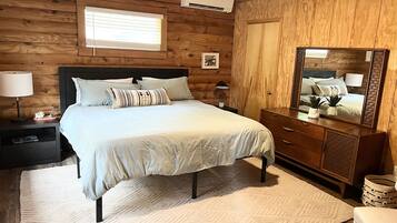 4 bedrooms, free WiFi, bed sheets