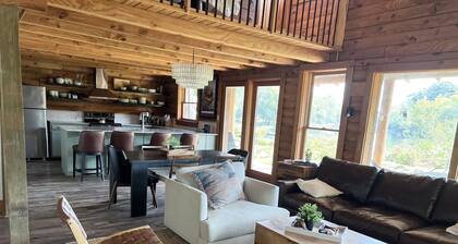 Log Cabin with the Best Views of the Little Red River