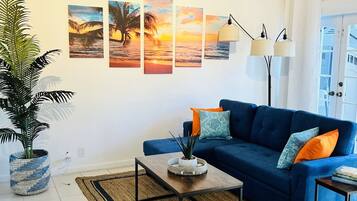 Family Apartment | 2 bedrooms, soundproofing, iron/ironing board, WiFi (free)