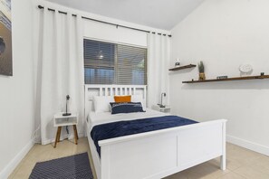 Family Apartment | 2 bedrooms, soundproofing, iron/ironing board, free WiFi - Coco Bay Condos (Fort Lauderdale)