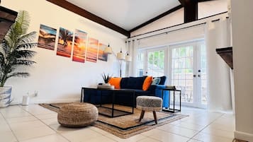 2 chambres, chambres insonorisées, fer et planche à repasser