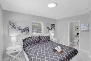 3 bedrooms, iron/ironing board, travel crib, free WiFi