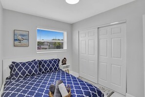 3 bedrooms, iron/ironing board, travel cot, free WiFi