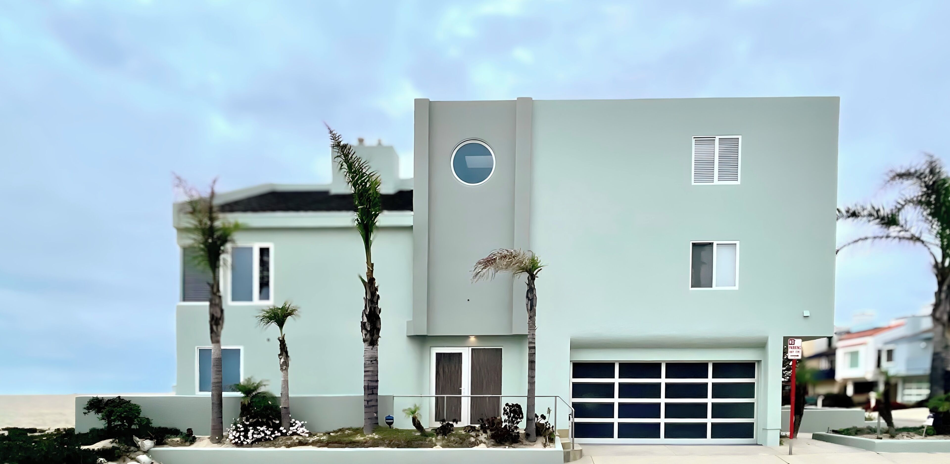 Wake up to Crashing Waves and Salt in the Air! Bring the Family and Pet Friendly