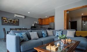 Apartamento conforto, 2 quartos, ao lado da montanha | Área de estar