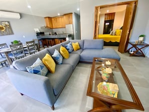 Apartemen Comfort, 2 kamar tidur, tepi gunung | 2 kamar tidur, setrika/meja setrika, Wi-Fi gratis, dan seprai linen