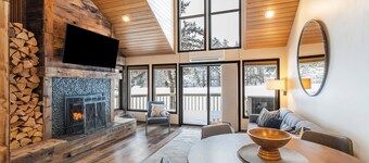 NEW Winter Rates! Amazing Views and Skiing!