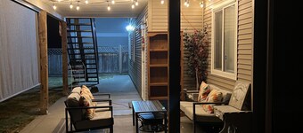 Stylish, clean and adorable 2 bedroom suite!