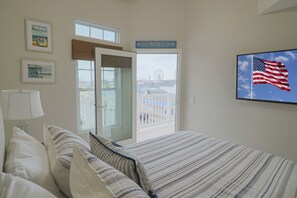 3 habitaciones, tabla de planchar con plancha y cuna de viaje 