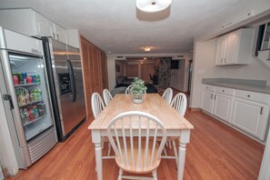 Dining - Best Location in Boston (Boston)