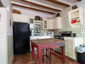 House (1 Bedroom) | Property amenity - El Nido Lane Tesuque by Kokopelli Property Management (Santa Fe)