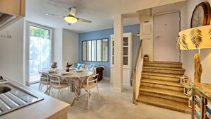 Dining - Beautiful apartment for 4 people with WIFI, TV, terrace and panoramic view (San Vincenzo)
