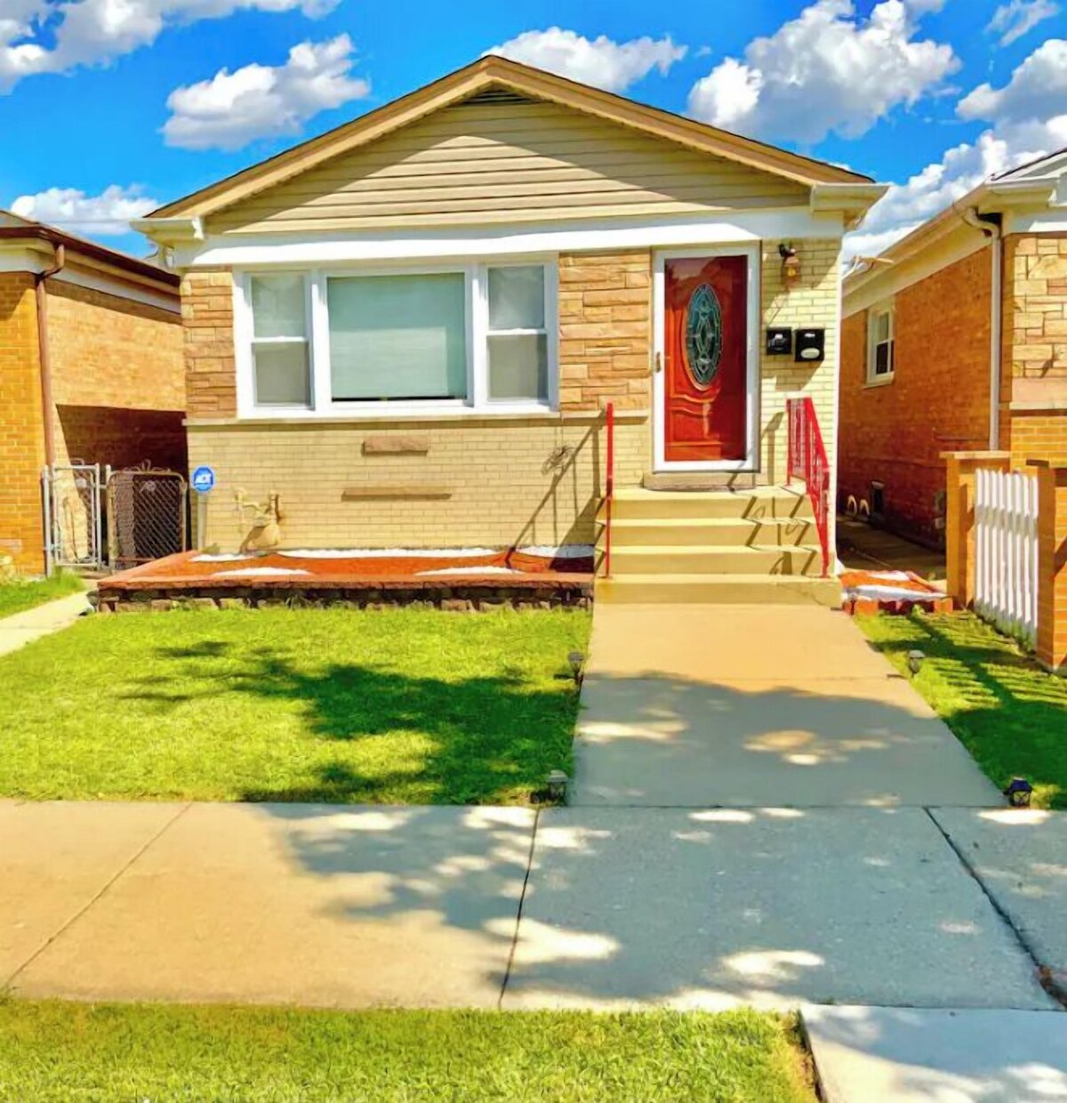 Your Cozy 2nd Home!/Near Rosemount /O'Hare Airport!