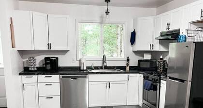 Paradise Pines - Autumn & Winter Haven Cottage