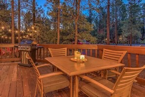 Outdoor dining - Peaceful surroundings and nature await you  (Pinetop)