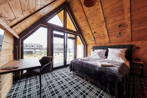 2 soverom, safe på rommet, skrivebord og strykejern/-brett