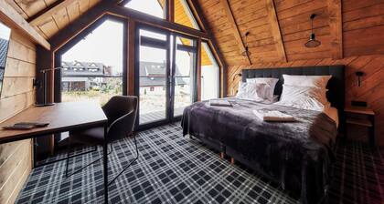 House delux 1010 m.a.s.l. Air conditioned, pets friendly in peaceful area.