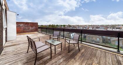 High-End 2 Bed Flat near Westfield London