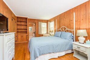 3 habitaciones, tabla de planchar con plancha, internet y ropa de cama 