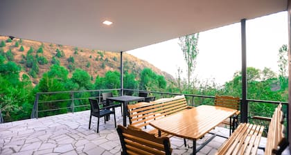 Nature Premium Room - Heater/Wifi/Mountain View